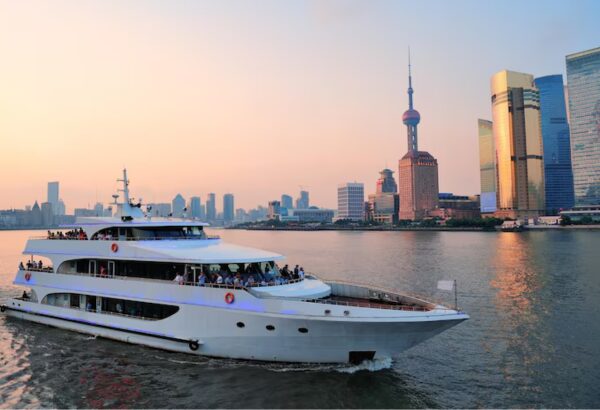 Boats Shipping Dubai